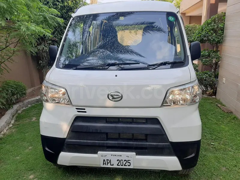 Daihatsu Hijet 2020