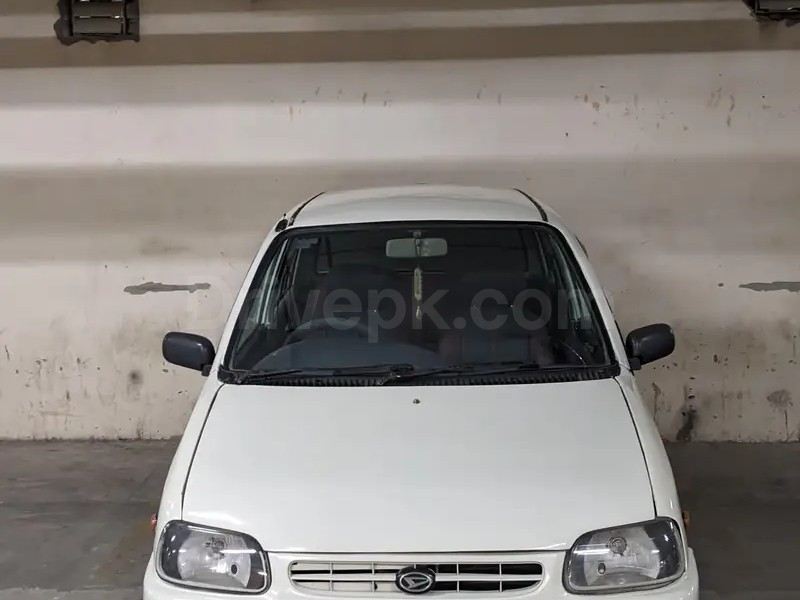 Daihatsu Cuore 2003
