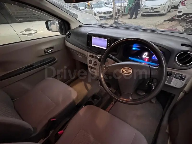 Daihatsu Mira 2014