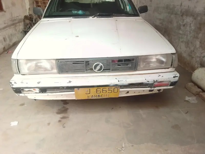 Nissan Sunny 1986