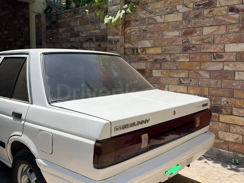 Nissan Sunny 1988