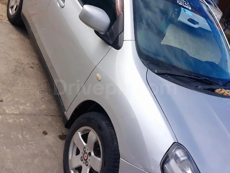 Nissan Wingroad 2012