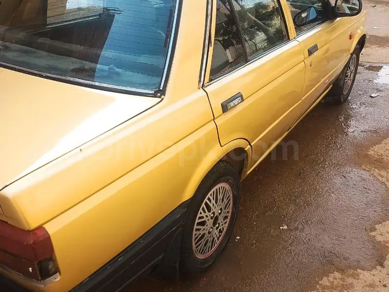 Nissan Sunny 1986