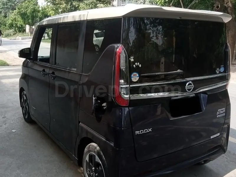 Nissan Roox 2025