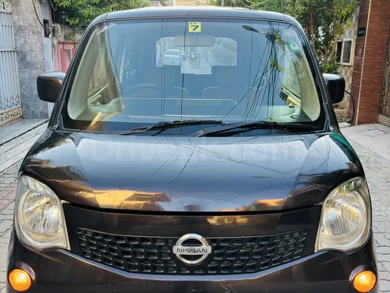 Nissan Moco 2011