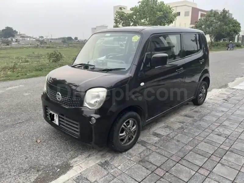 Nissan Moco 2015