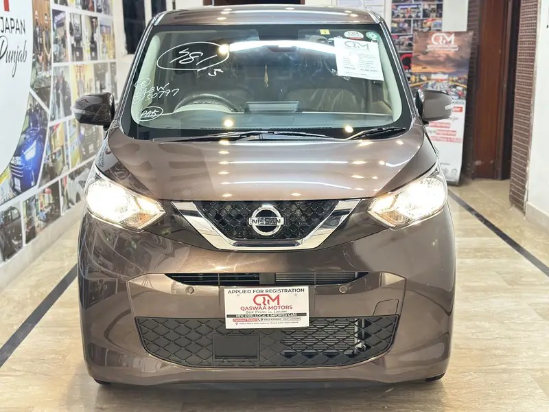 Nissan Dayz Highway Star 2022