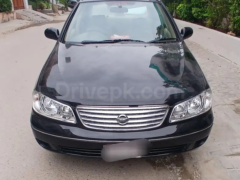 Nissan Sunny 2005