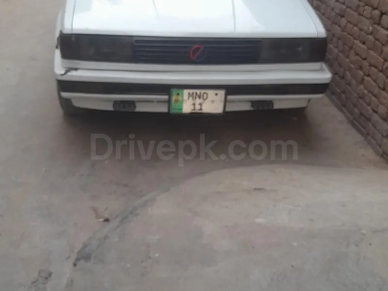 Nissan Sunny 1989