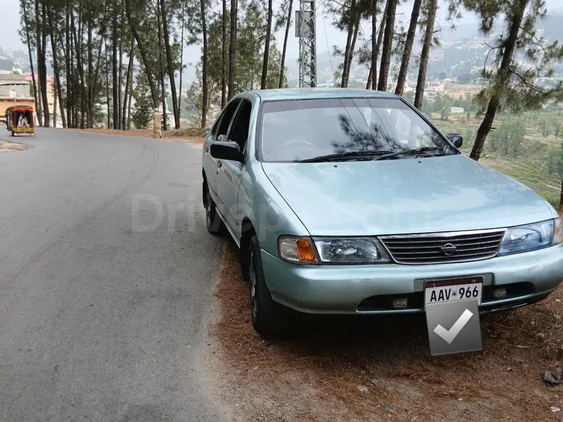 Nissan Sunny 1997