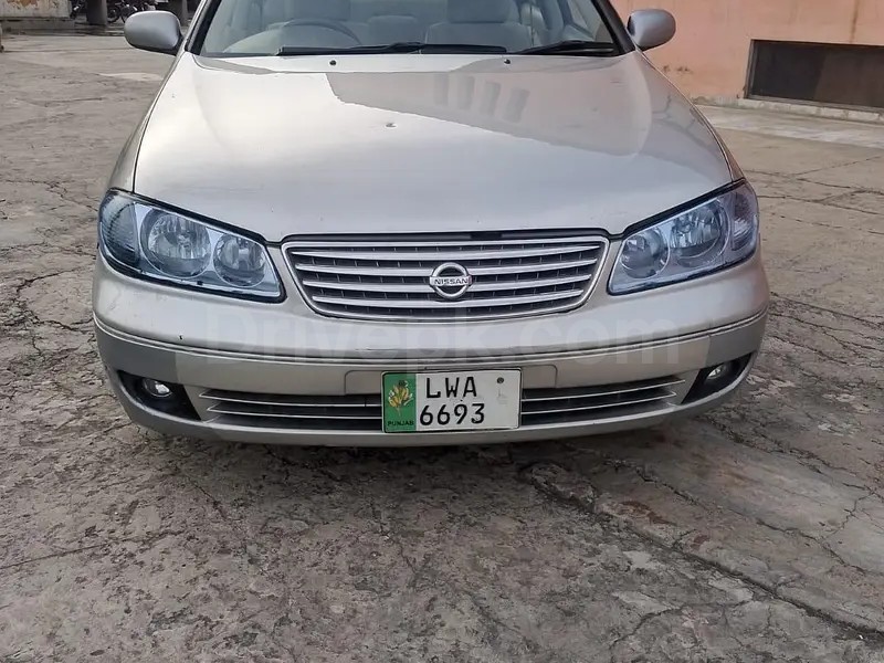 Nissan Sunny 2005