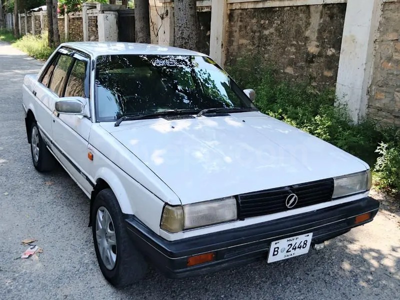 Nissan Sunny 1987