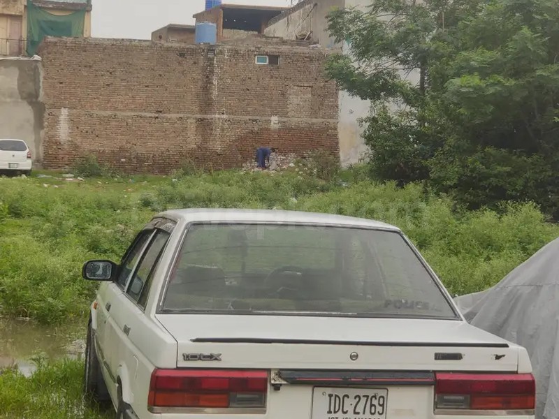 Nissan Sunny 1988
