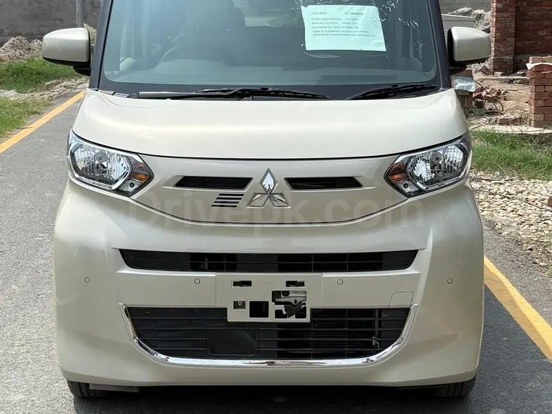 Mitsubishi EK Space Custom 2023