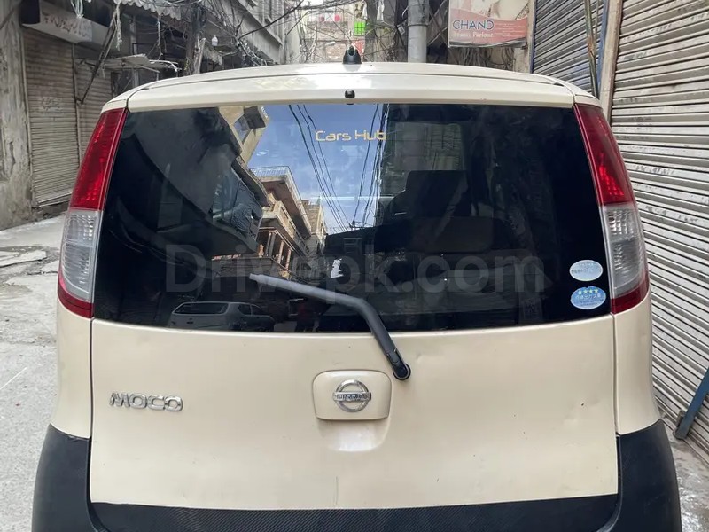 Nissan Moco 2010
