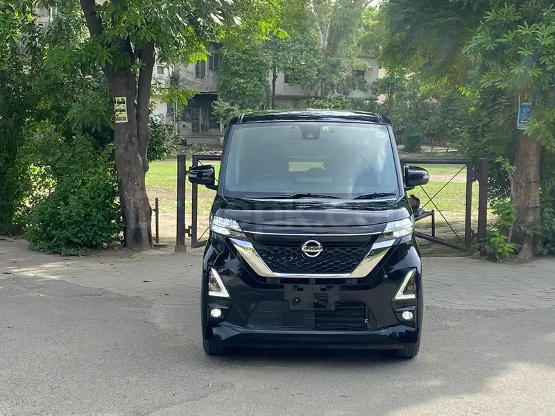Nissan Roox 2022