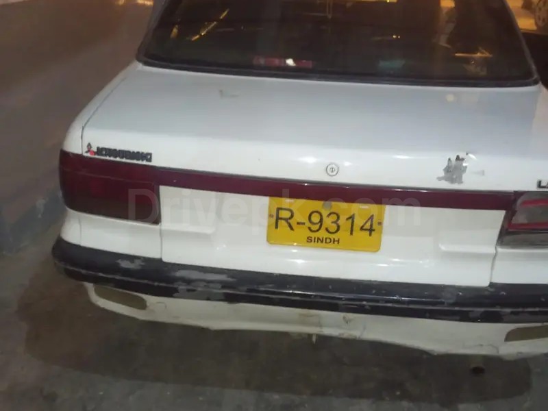 Mitsubishi Lancer 1990