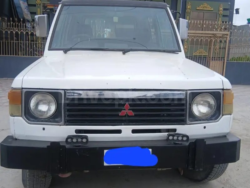 Mitsubishi Pajero 1985