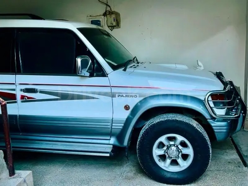Mitsubishi Pajero 1994