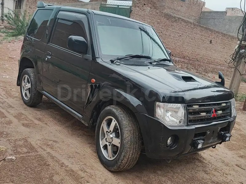 Mitsubishi Pajero Mini 2009