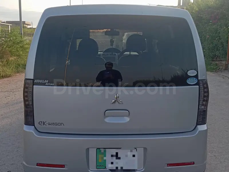 Mitsubishi Ek Wagon 2012