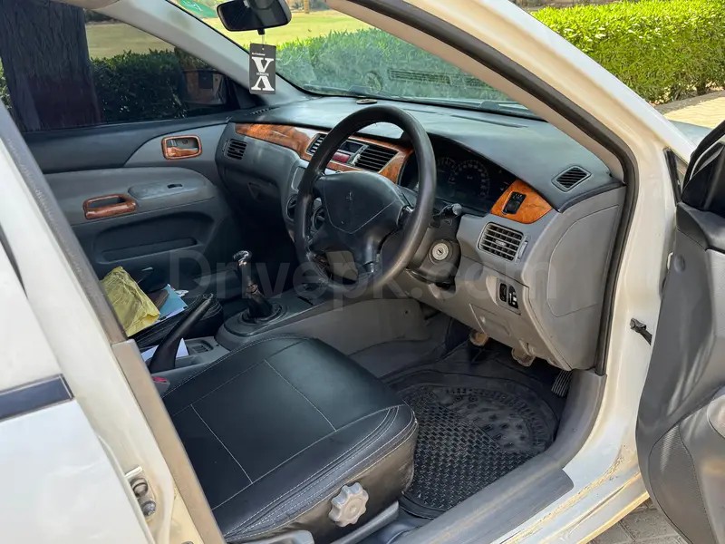 Mitsubishi Lancer 2005