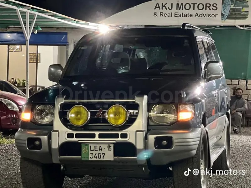 Mitsubishi Pajero 1999