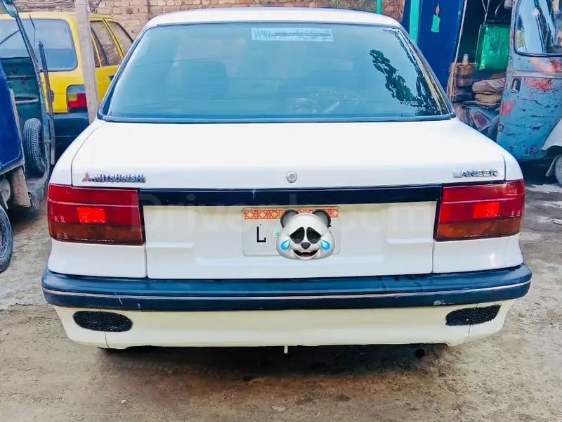 Mitsubishi Lancer 1990