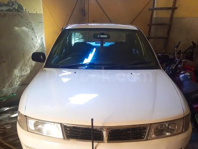 Mitsubishi Lancer 1999