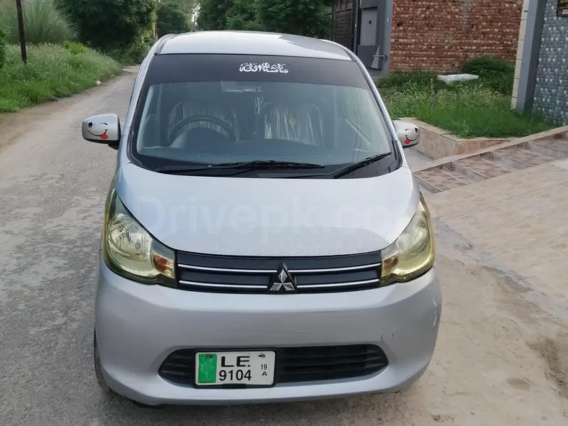 Mitsubishi Ek Wagon 2015