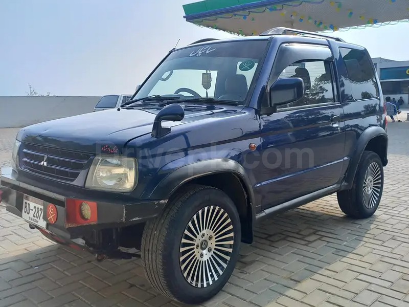 Mitsubishi Pajero Mini 2006