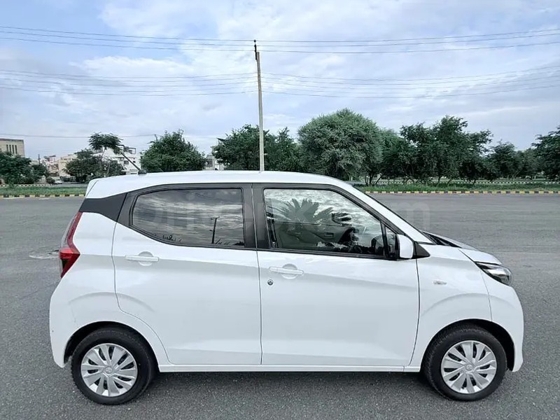 Mitsubishi Ek Wagon 2021