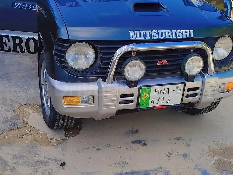 Mitsubishi Pajero 1996