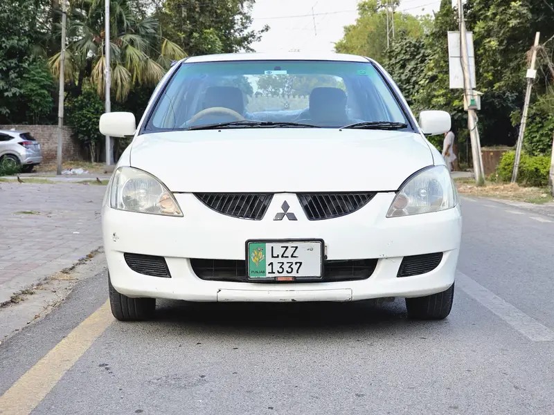 Mitsubishi Lancer 2005