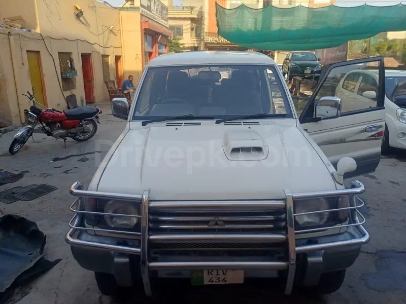Mitsubishi Pajero 1994