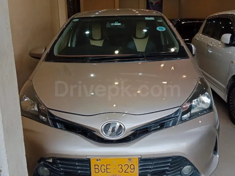 Toyota Vitz 2014
