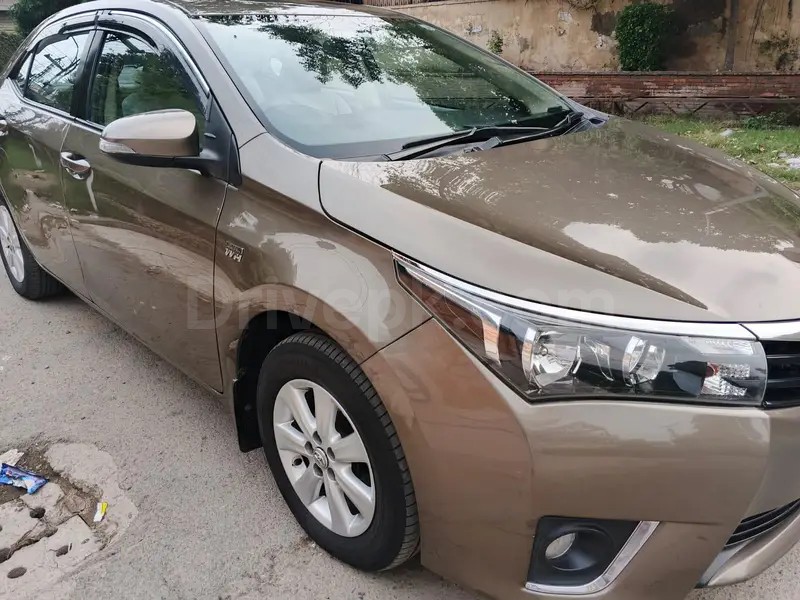 Toyota Corolla Altis 2016