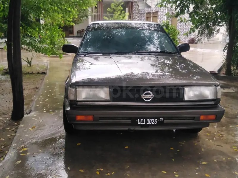 Nissan Sunny 1988