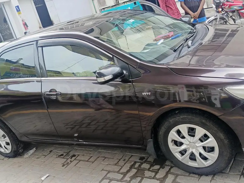 Toyota Corolla GLI 2013