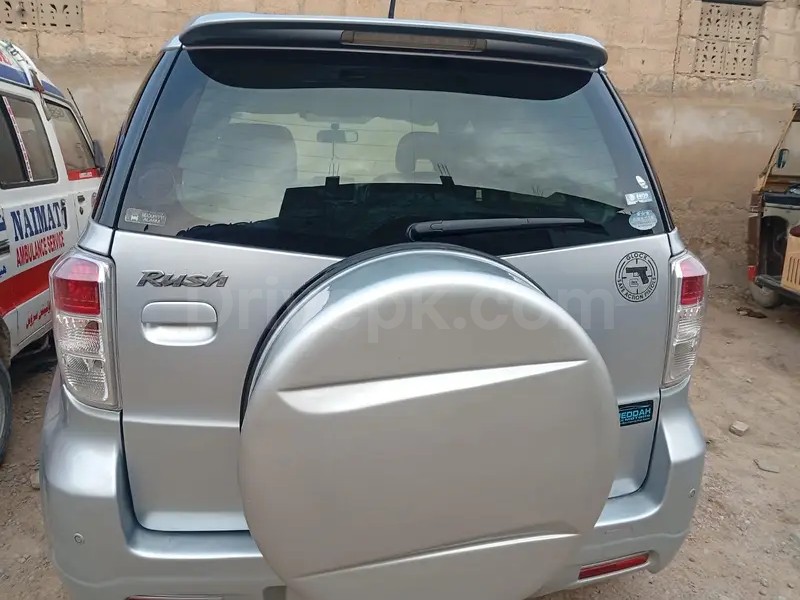 Toyota Rush 2011