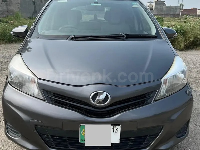 Toyota Vitz 2011
