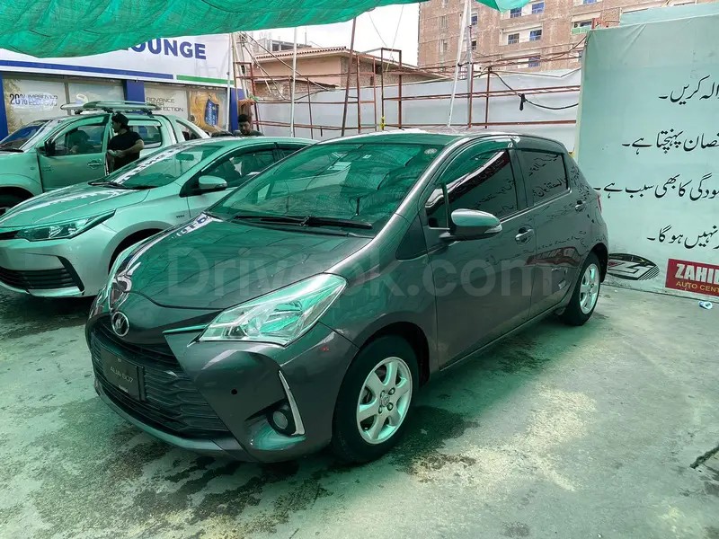Toyota Vitz 2017