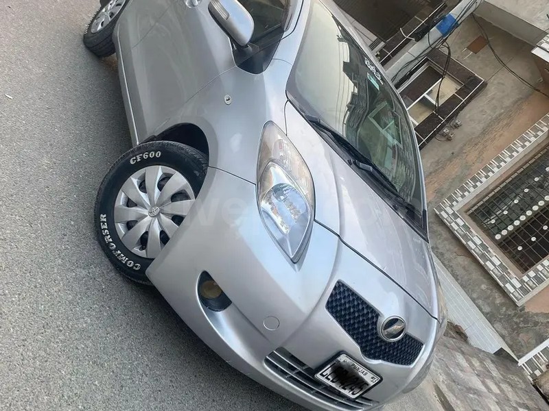 Toyota Vitz 2013