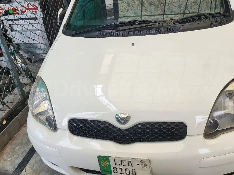 Toyota Vitz 2005