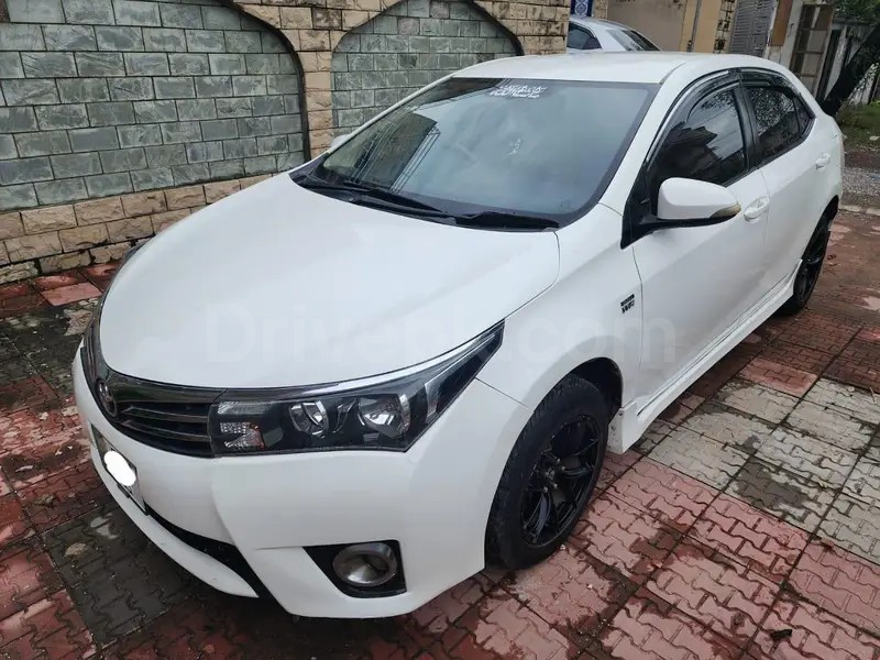 Toyota Corolla Altis 2015