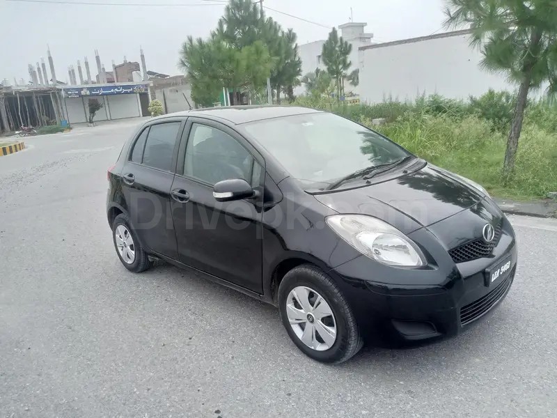 Toyota Vitz 2010