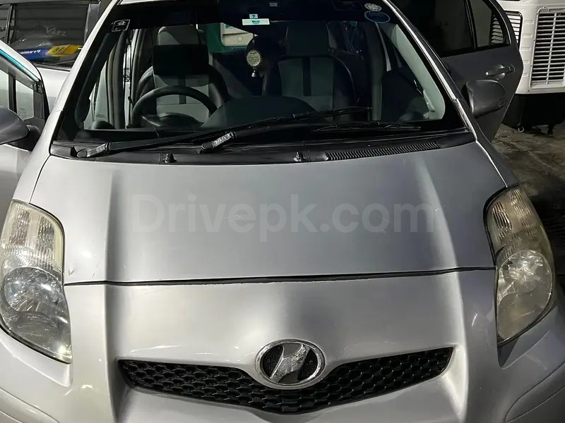 Toyota Vitz 2010