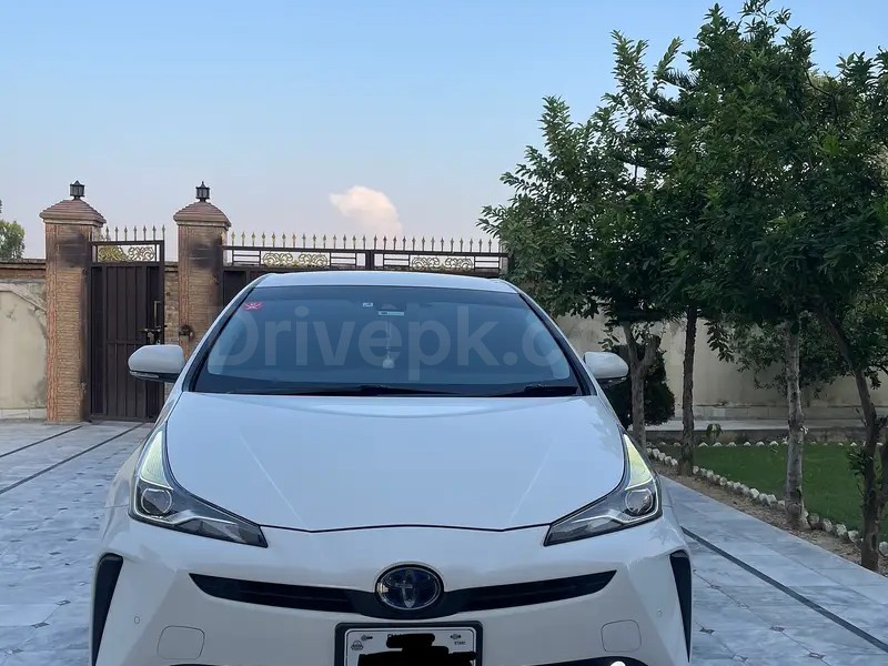 Toyota Prius 2021