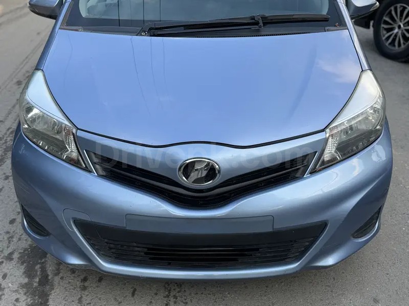 Toyota Vitz 2011