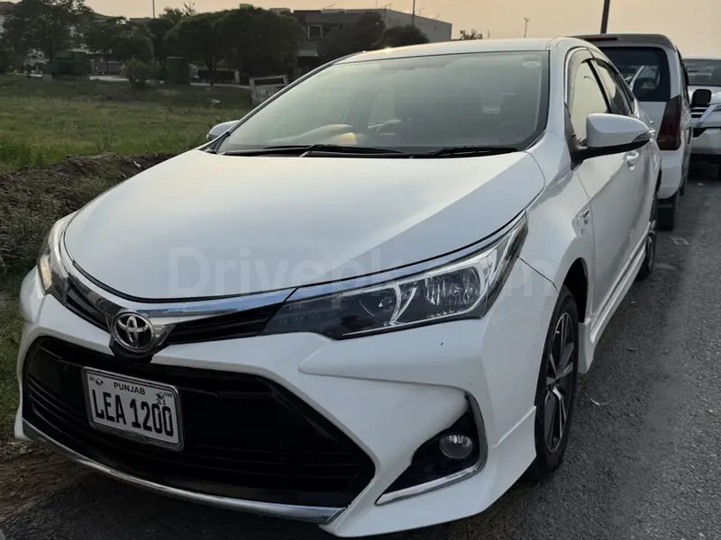 Toyota Corolla Altis 2016